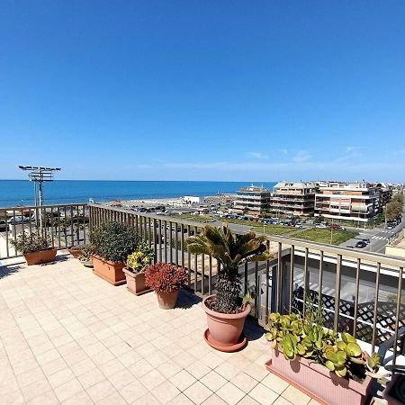 Casa Paradiso Lido di Ostia Eksteriør billede