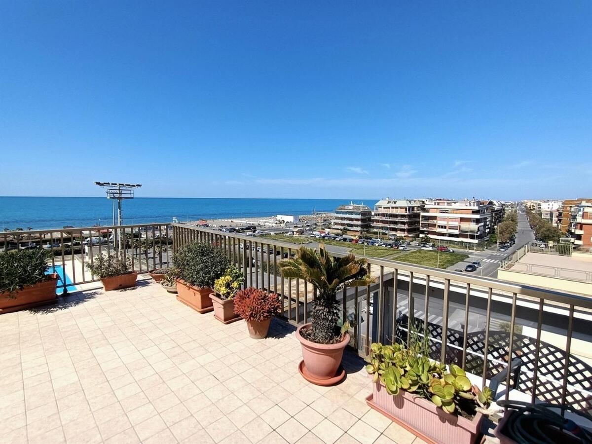 Casa Paradiso Lido di Ostia Eksteriør billede